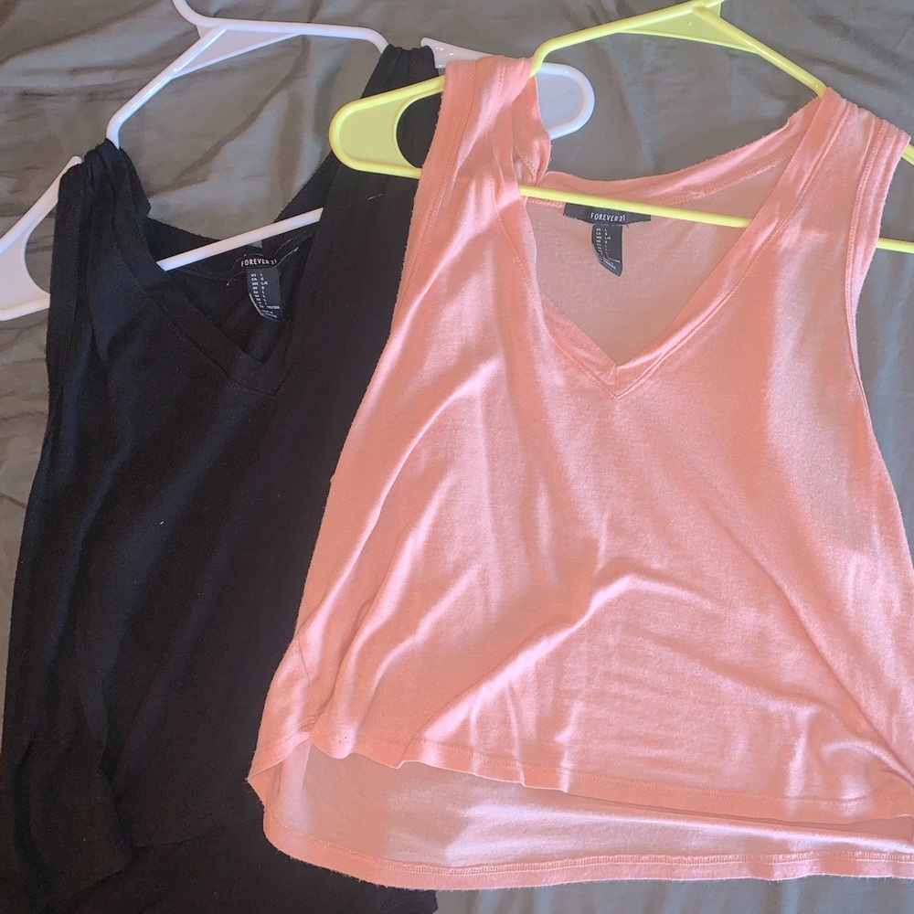 SELLING TOGETHER. Wide Sleeve v-neck Camisoles